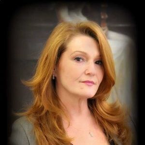 Meet your Posher, Elaine